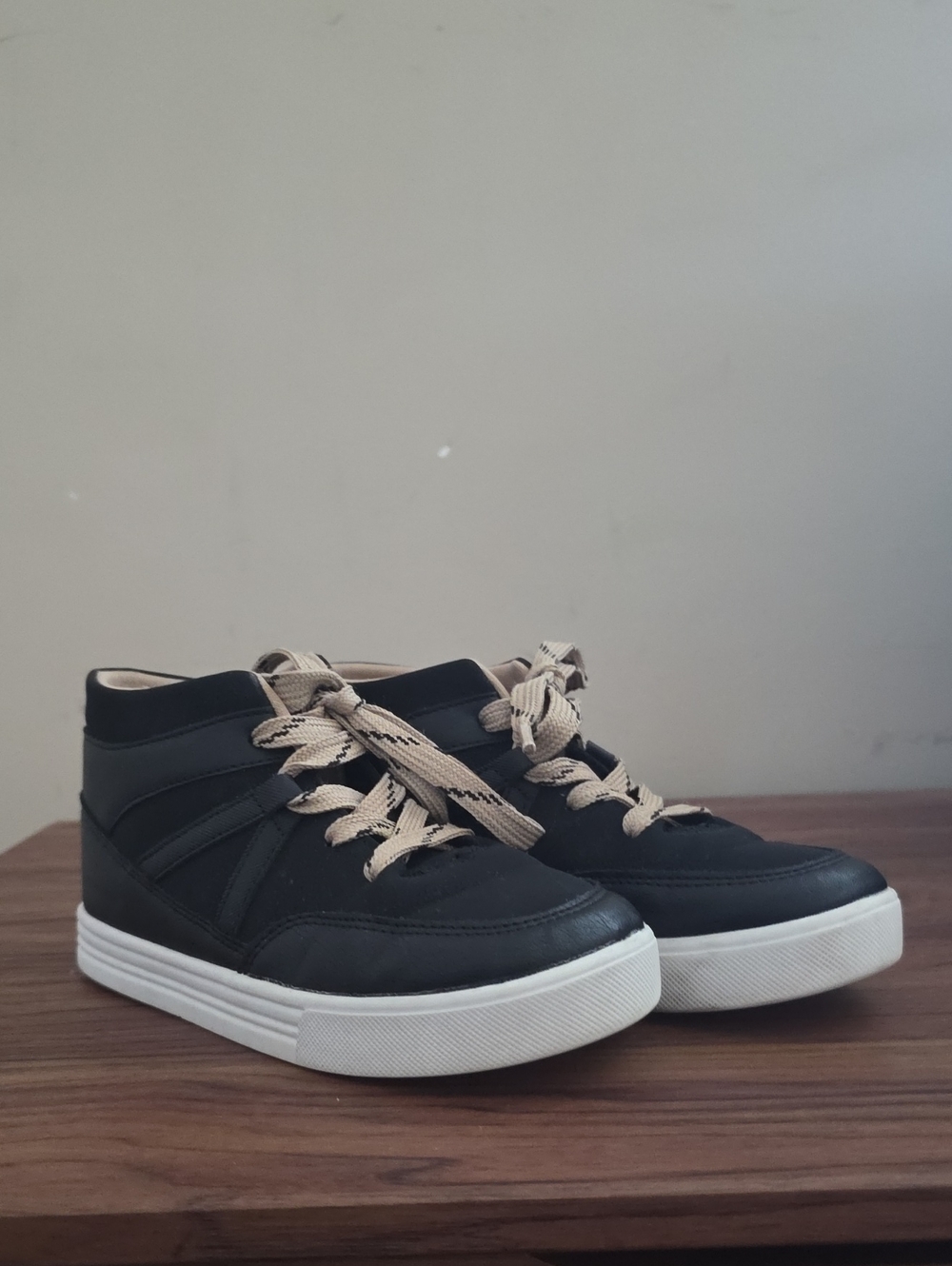 OshKosh B'gosh Black and Cream High-Top Kids Sneakers